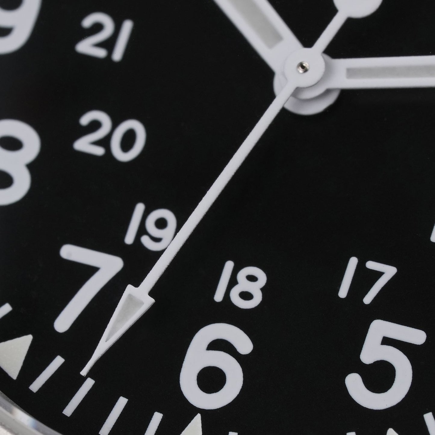 Militado VH31 Vintage Field Watch ML05 White Dial