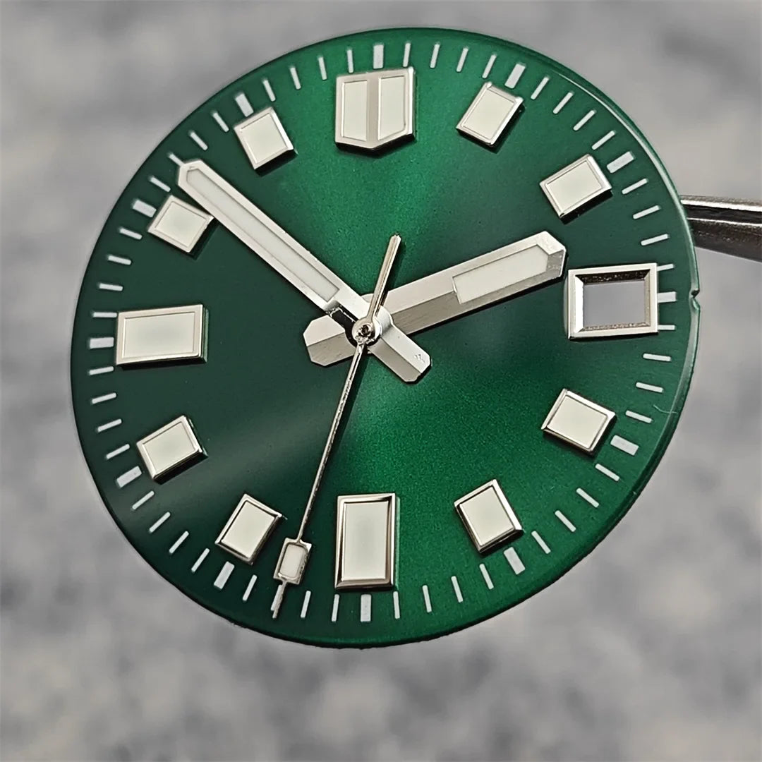 Modification 28.5mm Watch Dial Green Luminous Trend Watch Faces with Single Date Watch Accessory Suitable for NH35 Movement