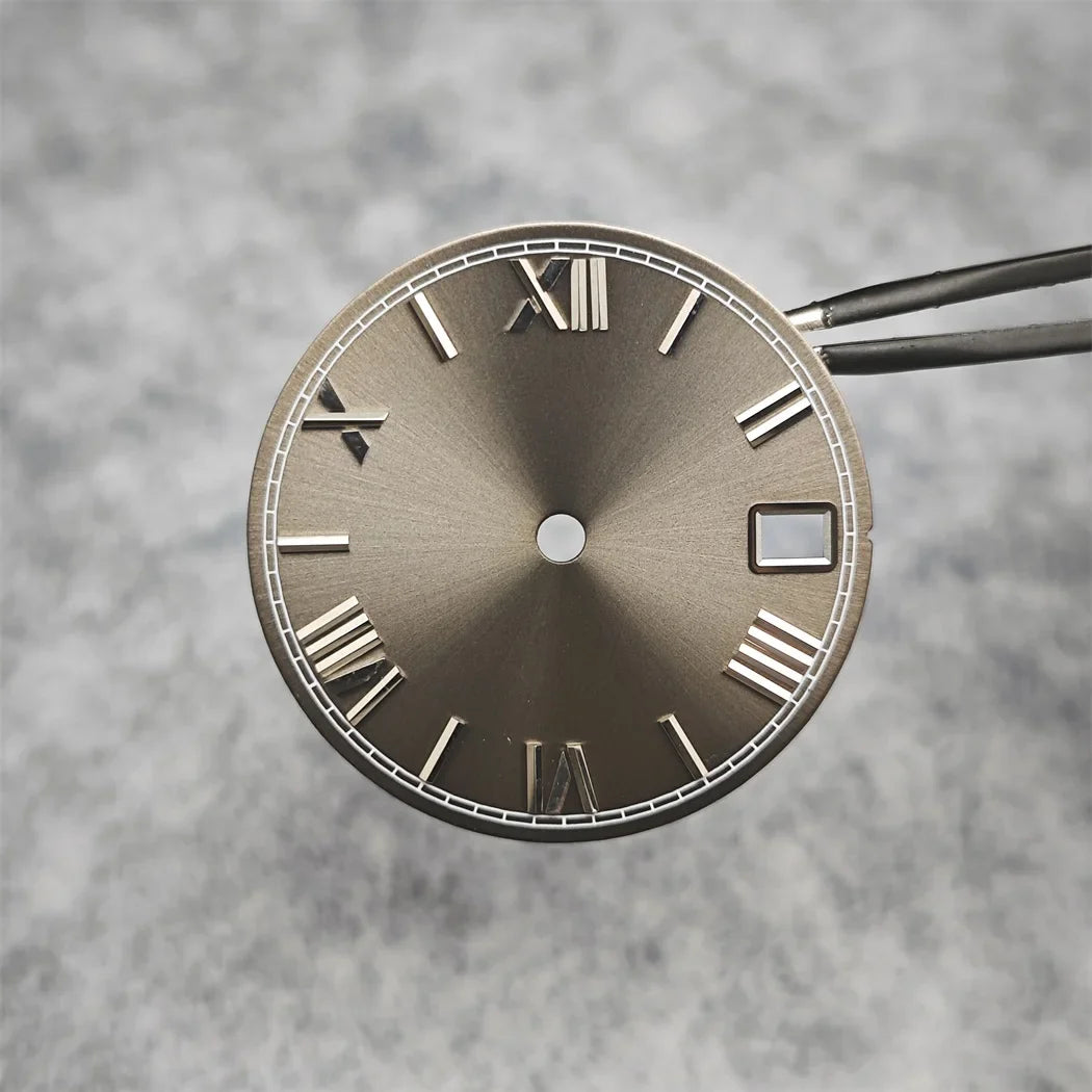 28.5mm Roman Scale Watch Dial Real Nail Modified Replacement Watch Faces with Single Calendar Window for NH35/NH36/4R Movement