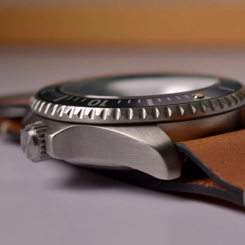 Baltany 42mm Diving Watch Man S3026 NH38 Automatic Watch SapphireCrystal Waterproof StainlessSteel Retro Mechanical Wristwatches