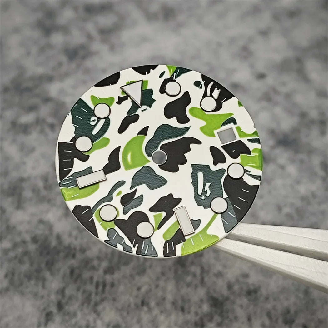 28.5mm Watch Dial Blue Luminous Watch Faces Camouflage Dial with Calendar Window Watch Accessories for 2813/8512/8200 Movement