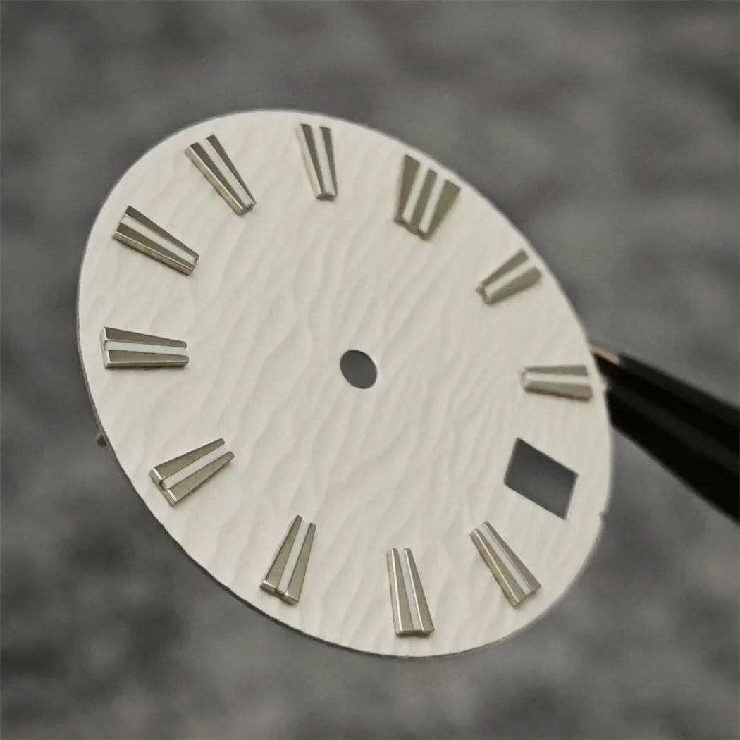 28.5mm NH35 Watch Dial Vertical Wave Stripe Pattern Watch Faces BGW9/C3 Luminous Surface Accessories for NH35/NH36/4R/6R Movement