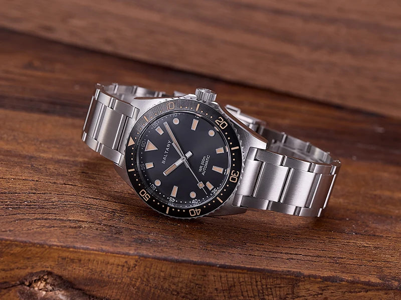 Baltany 39MM Retro Diver Watch Man S3080 Stainless Steel Bracelect NH38 Automatic Watches 200MWaterproof  Classic Sports Watches
