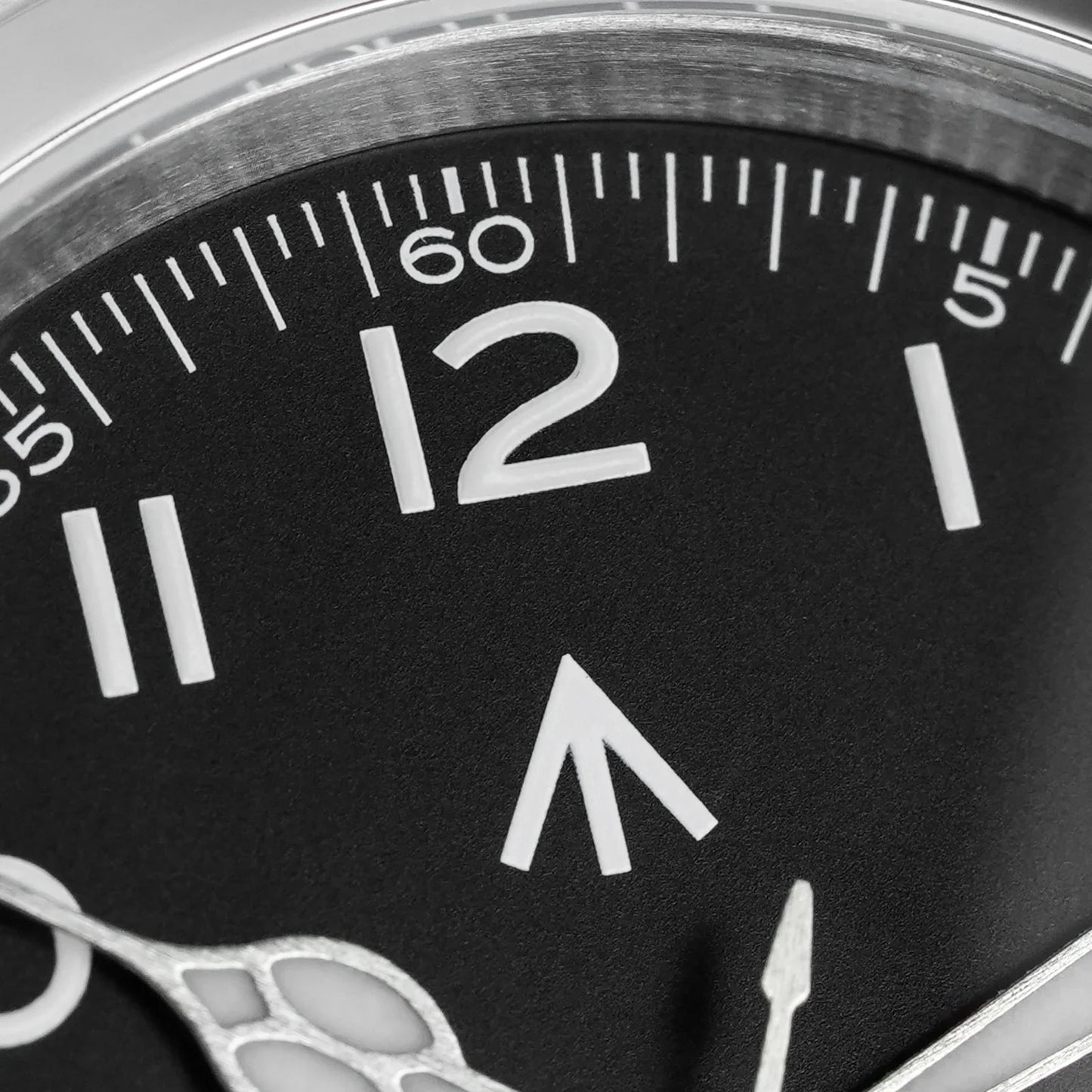 Militado ML08 Military Watch VH31 Quartz Movement Double Sapphire C3 BGW9 Luminous 10Bar Explorer