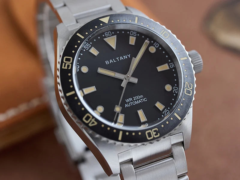 Baltany 39MM Retro Diver Watch Man S3080 Stainless Steel Bracelect NH38 Automatic Watches 200MWaterproof  Classic Sports Watches