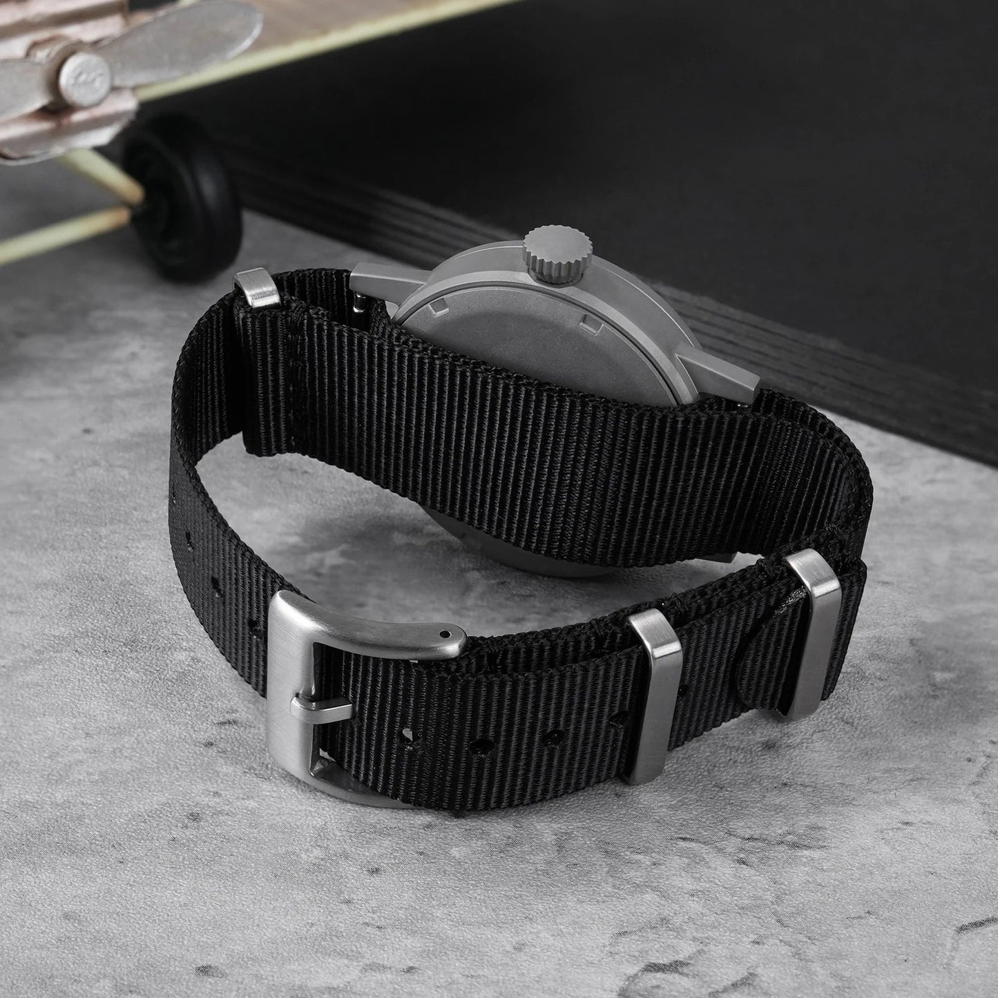 Militado ML10 Quartz pilot Watch VH31 Sweeping Second Sapphire BGW9 Luminous 10Bar 37mm