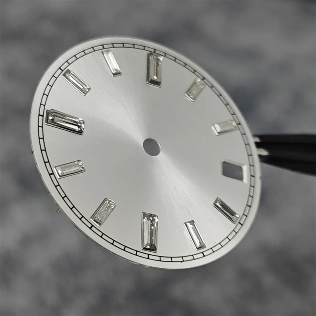 28.5mm Watch Dial Stone Diamond Nail Sunburst Watch Faces No Luminous Accessory Suitable for NH35 / NH36 Movement