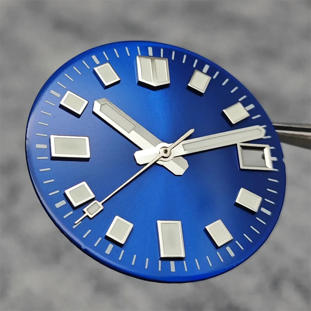 Modification 28.5mm Watch Dial Green Luminous Trend Watch Faces with Single Date Watch Accessory Suitable for NH35 Movement