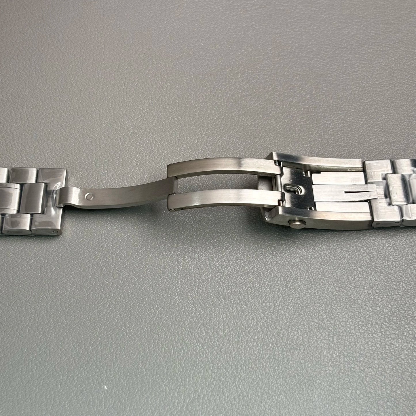 VK63 case 39.7mm moon metal  watch case chronograph case bezel,VK63  Business watch sealed back moon watch mission mod