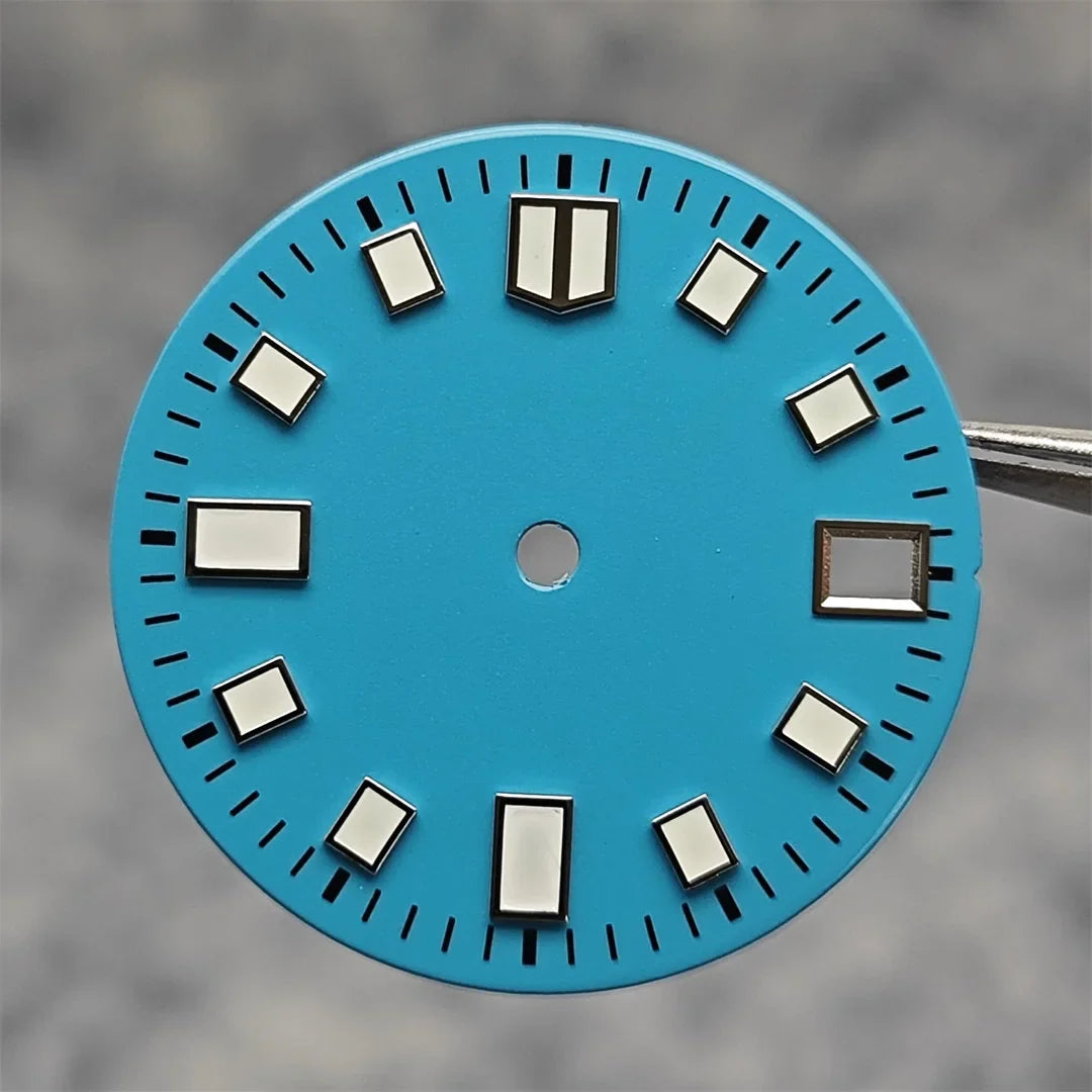 Modification 28.5mm Watch Dial Green Luminous Trend Watch Faces with Single Date Watch Accessory Suitable for NH35 Movement