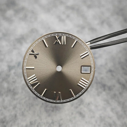 28.5mm Roman Scale Watch Dial Real Nail Modified Replacement Watch Faces with Single Calendar Window for NH35/NH36/4R Movement