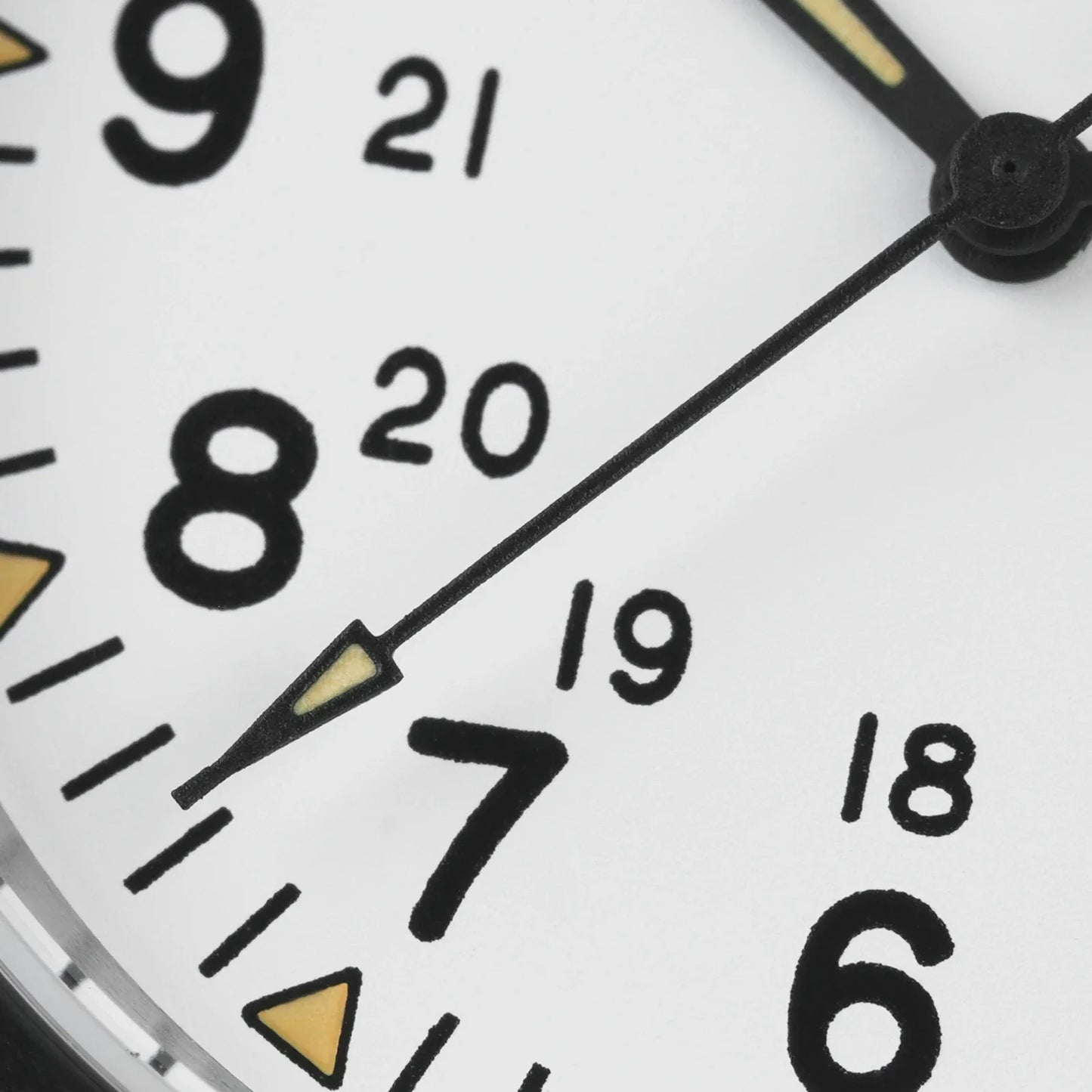 Militado ML08 Military Watch VH31 Quartz Movement Double Sapphire C3 BGW9 Luminous 10Bar Explorer