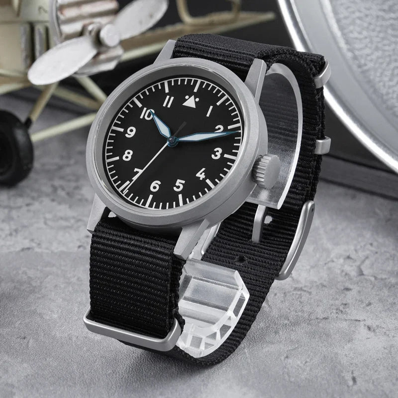 Militado ML10 Quartz pilot Watch VH31 Sweeping Second Sapphire BGW9 Luminous 10Bar 37mm