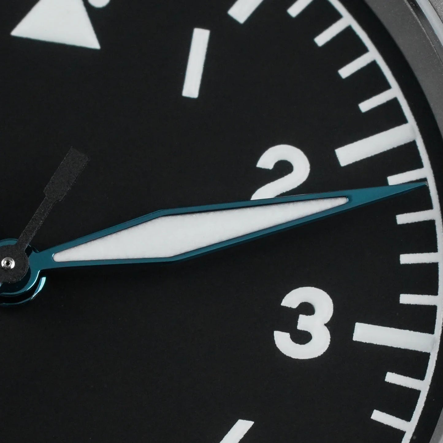 Militado ML10 Quartz pilot Watch VH31 Sweeping Second Sapphire BGW9 Luminous 10Bar 37mm