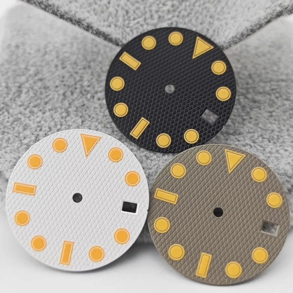 NH35 Watch Dial 28.5mm Diamond Pattern Retro Dial Green Luminous Watch Faces with Single Date Watch Accessory for NH35 Movement