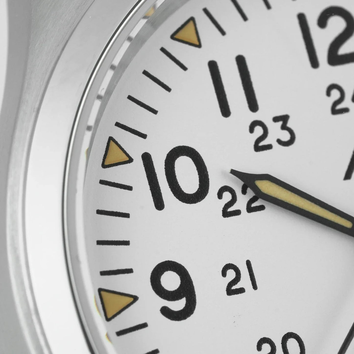 Militado ML08 Military Watch VH31 Quartz Movement Double Sapphire C3 BGW9 Luminous 10Bar Explorer