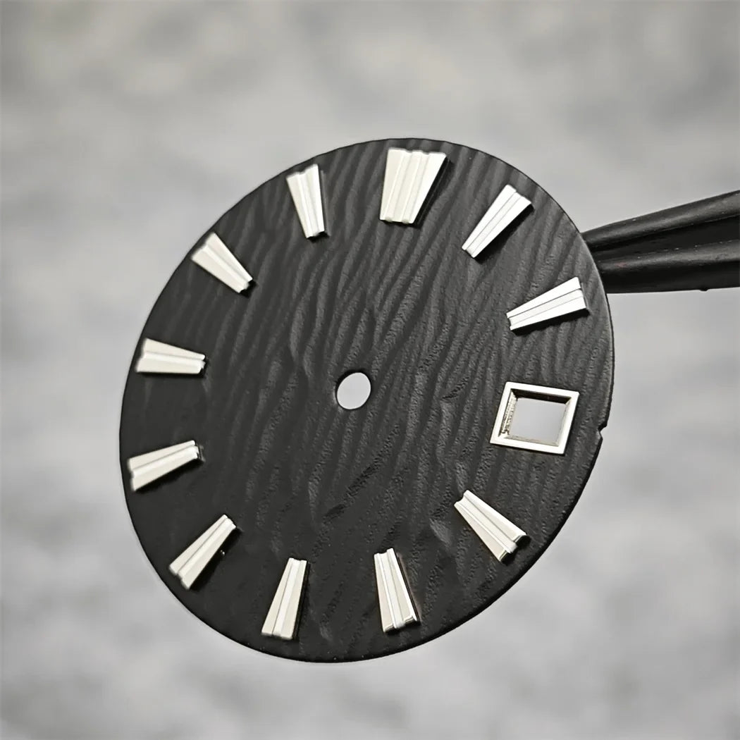 28.5mm NH35 Watch Dial Vertical Wave Stripe Pattern Watch Faces BGW9/C3 Luminous Surface Accessories for NH35/NH36/4R/6R Movement