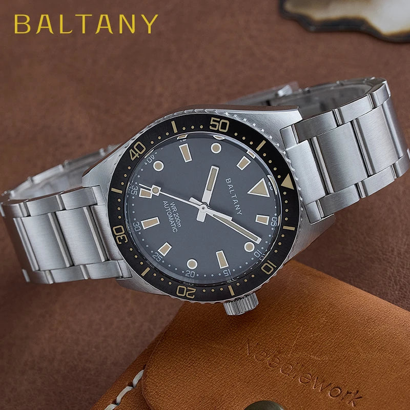 Baltany 39MM Retro Diver Watch Man S3080 Stainless Steel Bracelect NH38 Automatic Watches 200MWaterproof  Classic Sports Watches