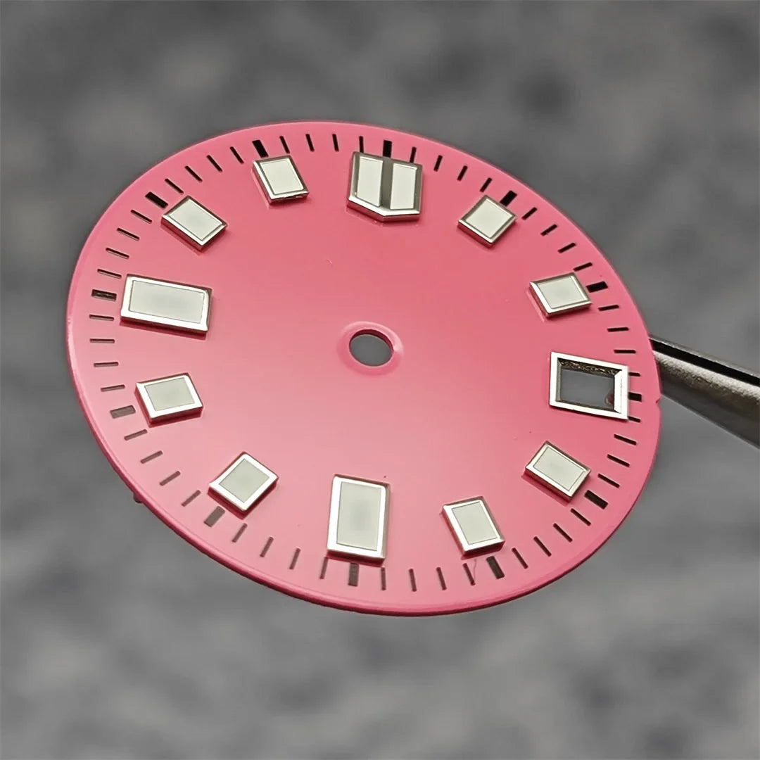 Modification 28.5mm Watch Dial Green Luminous Trend Watch Faces with Single Date Watch Accessory Suitable for NH35 Movement