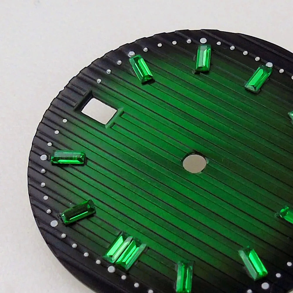 Sterile 29.8MM Watch Dial Sunburst Green Dial for NH35 NH36 Movement Date Window for oak Steel Wristwatch