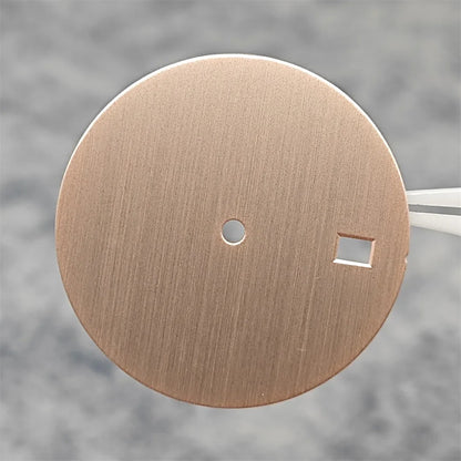 30.5mm Watch Dial DIY Vertical Texture Surface with Date Faces for PP Case Watch Accessories for NH35A / 4R35 Movement