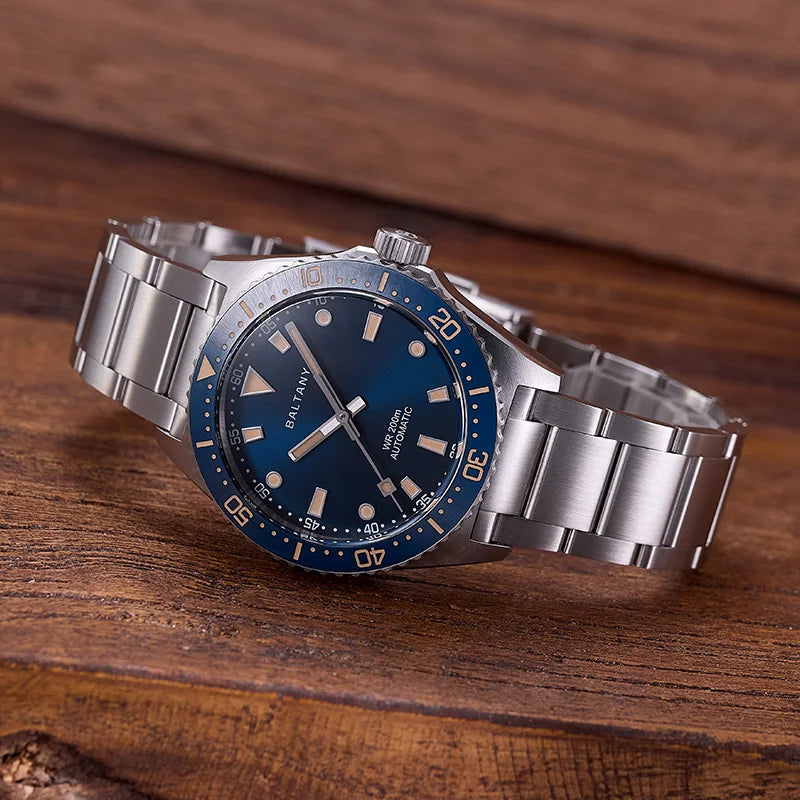 Baltany 39MM Retro Diver Watch Man S3080 Stainless Steel Bracelect NH38 Automatic Watches 200MWaterproof  Classic Sports Watches