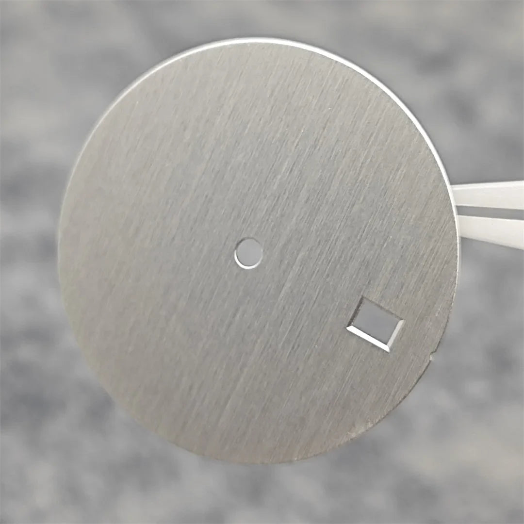 30.5mm Watch Dial DIY Vertical Texture Surface with Date Faces for PP Case Watch Accessories for NH35A / 4R35 Movement