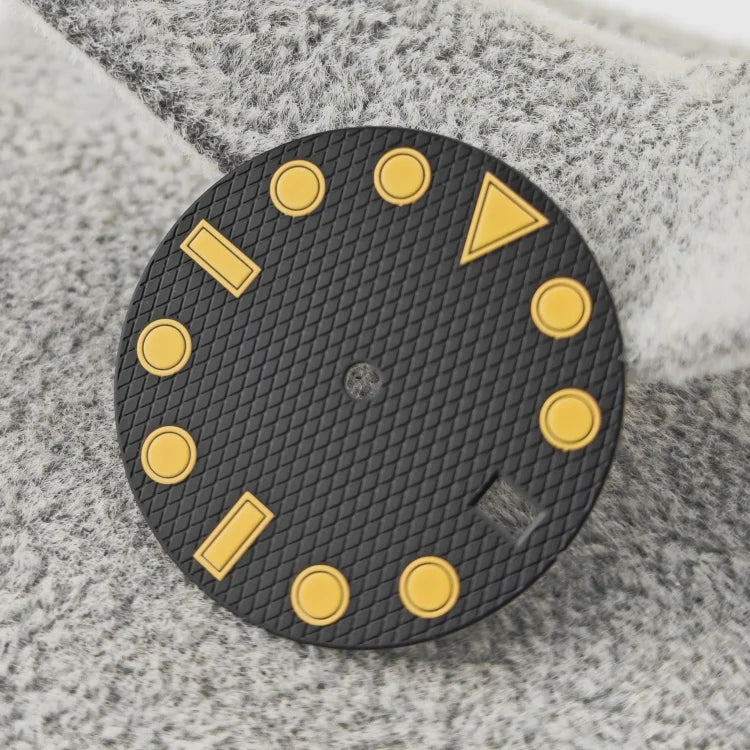 NH35 Watch Dial 28.5mm Diamond Pattern Retro Dial Green Luminous Watch Faces with Single Date Watch Accessory for NH35 Movement