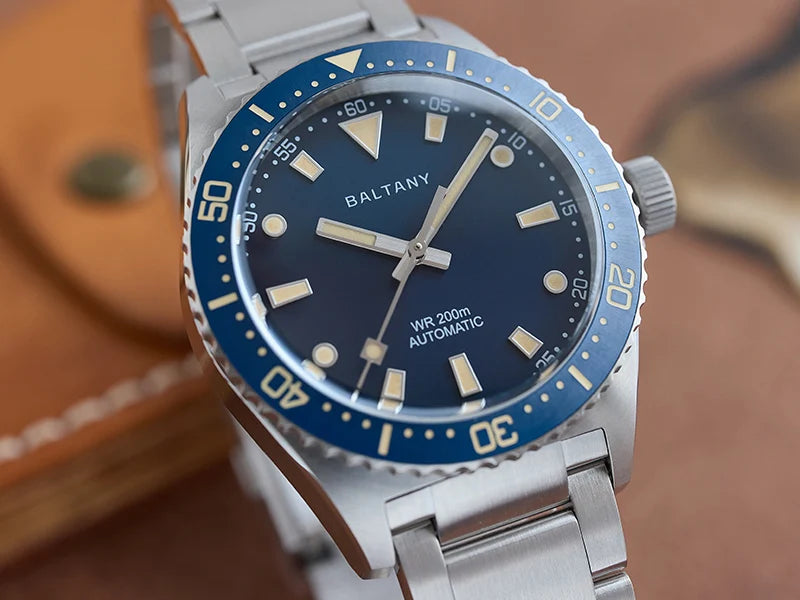 Baltany 39MM Retro Diver Watch Man S3080 Stainless Steel Bracelect NH38 Automatic Watches 200MWaterproof  Classic Sports Watches