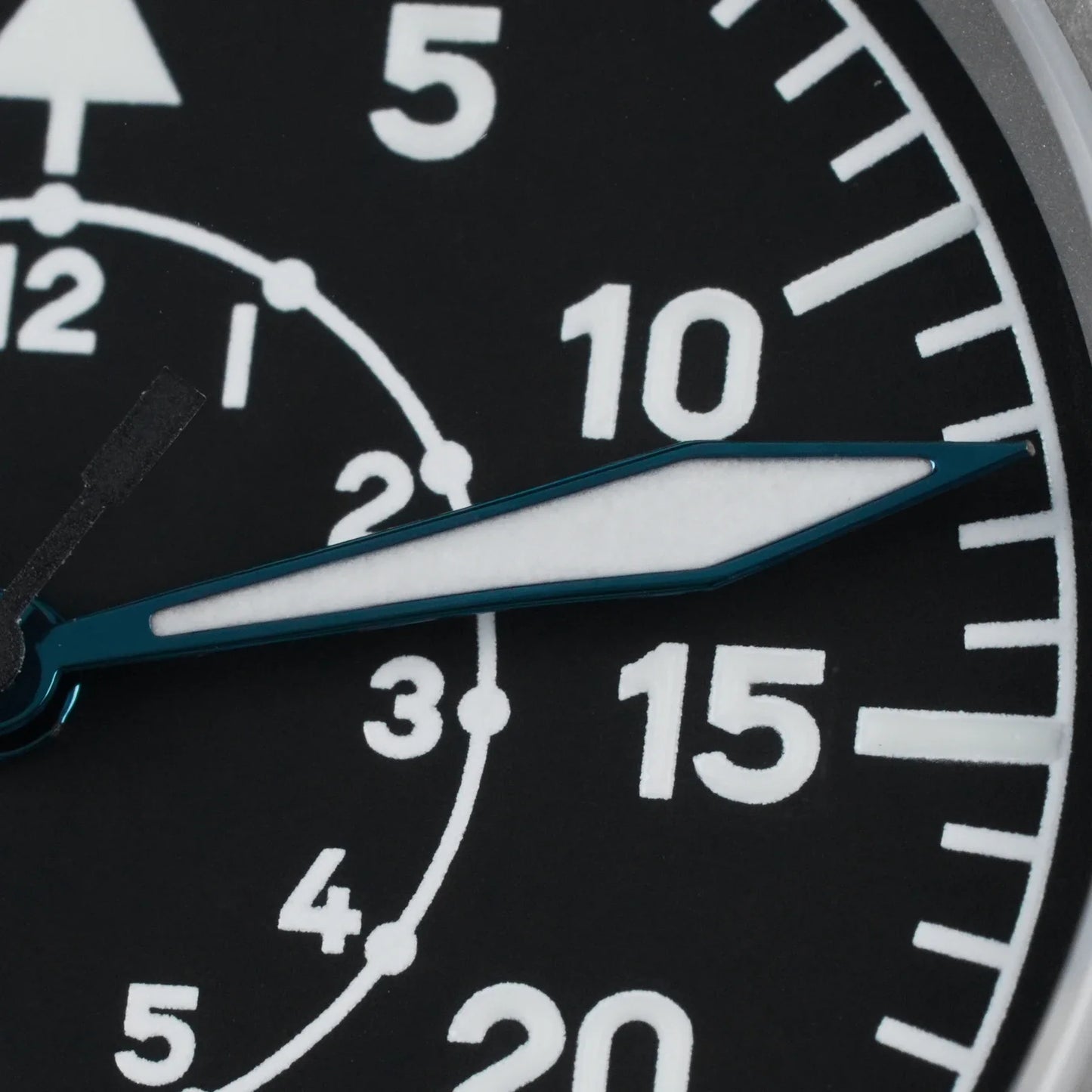 Militado ML10 Quartz pilot Watch VH31 Sweeping Second Sapphire BGW9 Luminous 10Bar 37mm