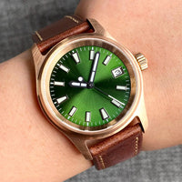 green dial