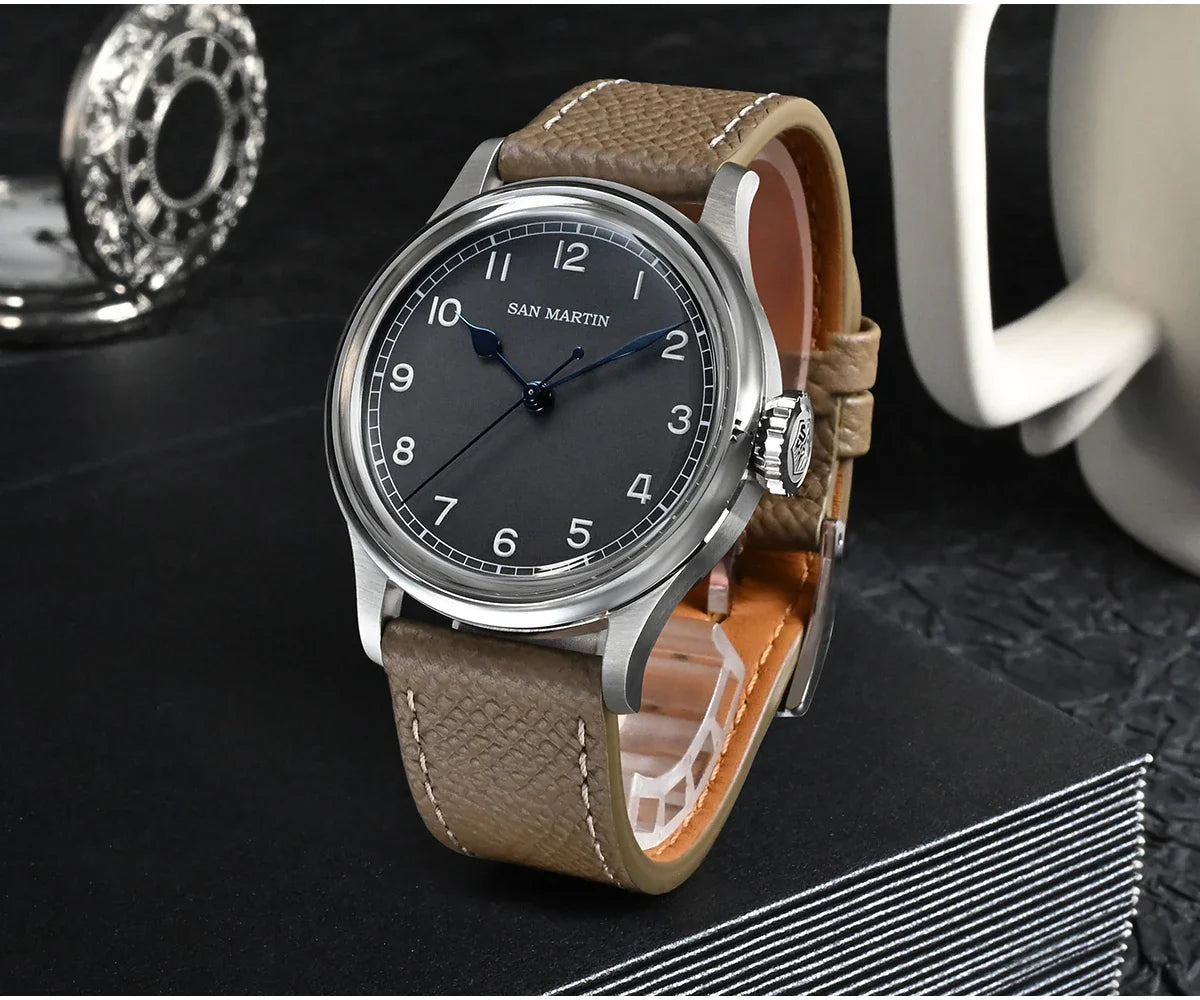 San Martin 38.5mm Men's Mechanical Watch NH35 Vintage Pilot Simple Fashion Wristwatch Baked Varnish Blue Hands 10 Bar Clock
