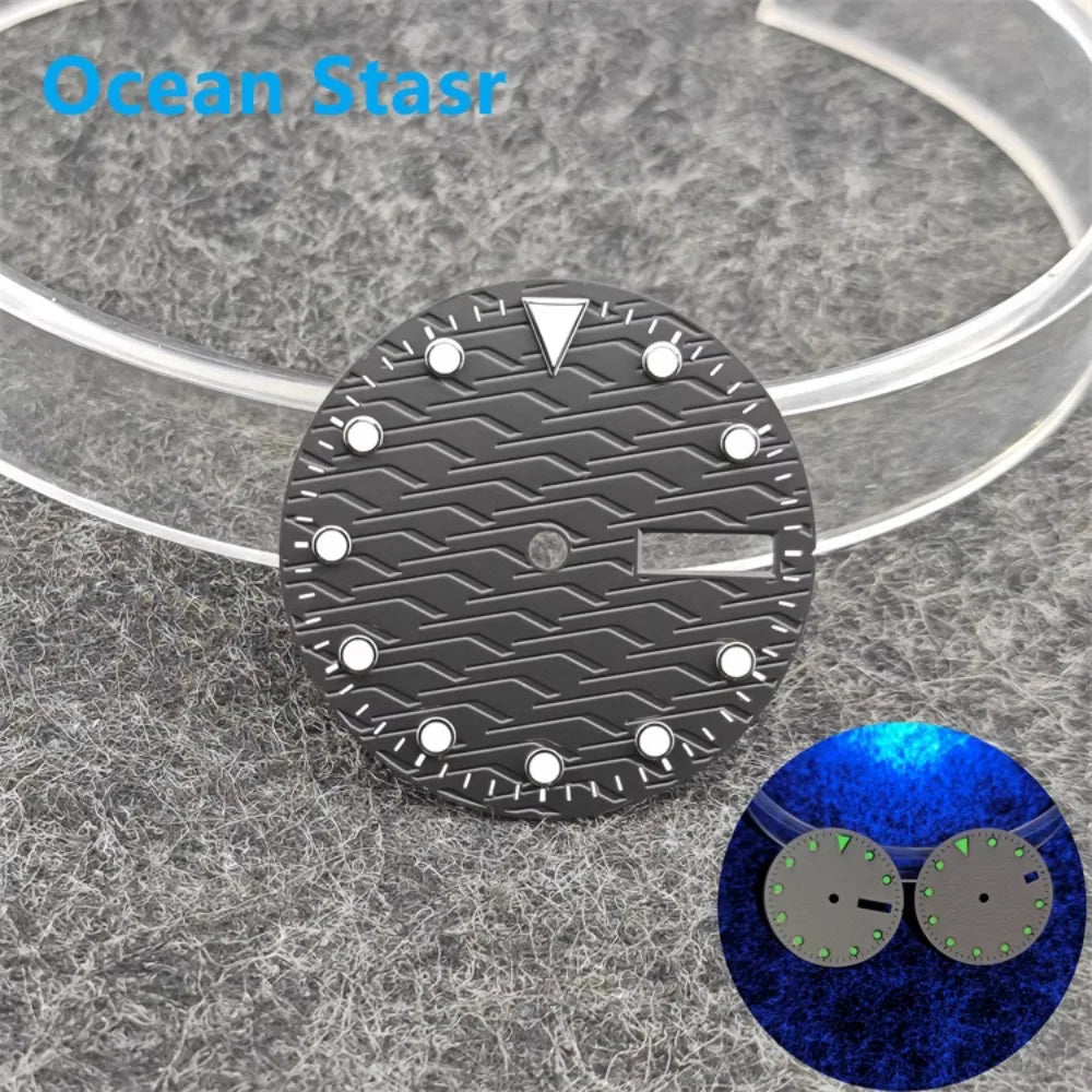 28.5mm Watch Dial Ocean Star Surface Single / Double Calendar Watch Faces Green Luminous Watch Accessory for NH35/NH36 Movement