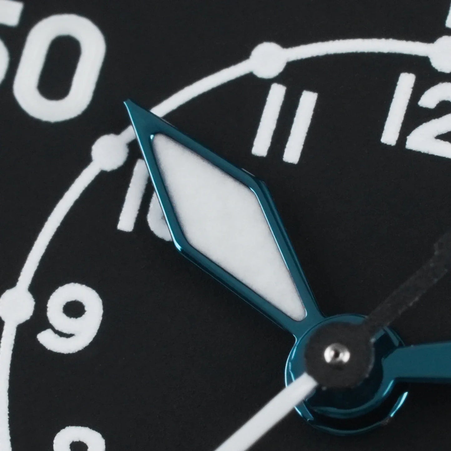 Militado ML10 Quartz pilot Watch VH31 Sweeping Second Sapphire BGW9 Luminous 10Bar 37mm