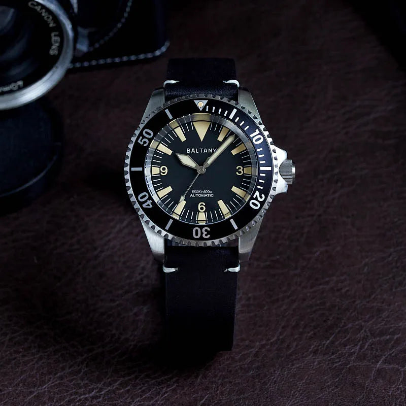 Baltany 42mm Diving Watch Man S3026 NH38 Automatic Watch SapphireCrystal Waterproof StainlessSteel Retro Mechanical Wristwatches