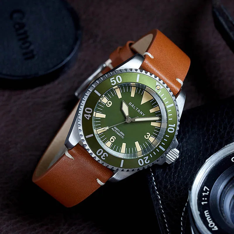 Baltany 42mm Diving Watch Man S3026 NH38 Automatic Watch SapphireCrystal Waterproof StainlessSteel Retro Mechanical Wristwatches