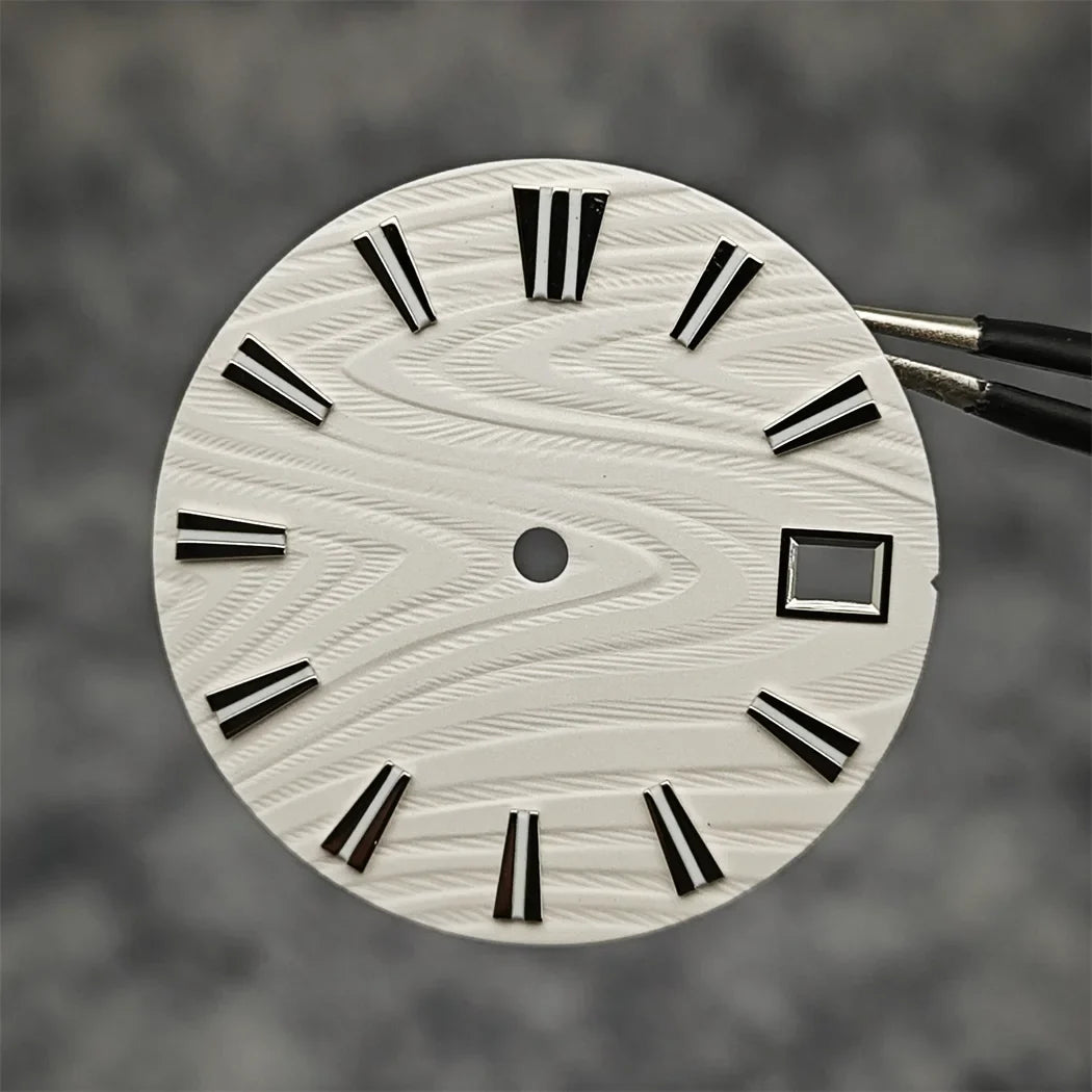 28.5mm Green Luminous Watch Dial Wood Texture Watch Faces Replace Accessories for SKX007 NH35/NH36/4R/7S Movement Watch Parts