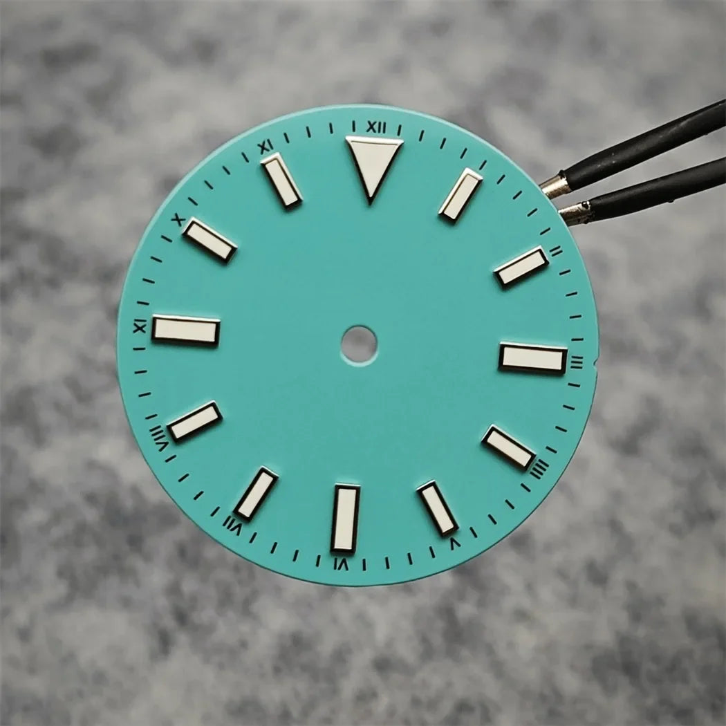 Enameled 28.5mm Watch Dial with Green Luminous Coloured Watch Faces for NH35/ ETA2836/ Japan 8215/ Mingzhu 2813 Movements