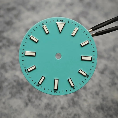 Enameled 28.5mm Watch Dial with Green Luminous Coloured Watch Faces for NH35/ ETA2836/ Japan 8215/ Mingzhu 2813 Movements