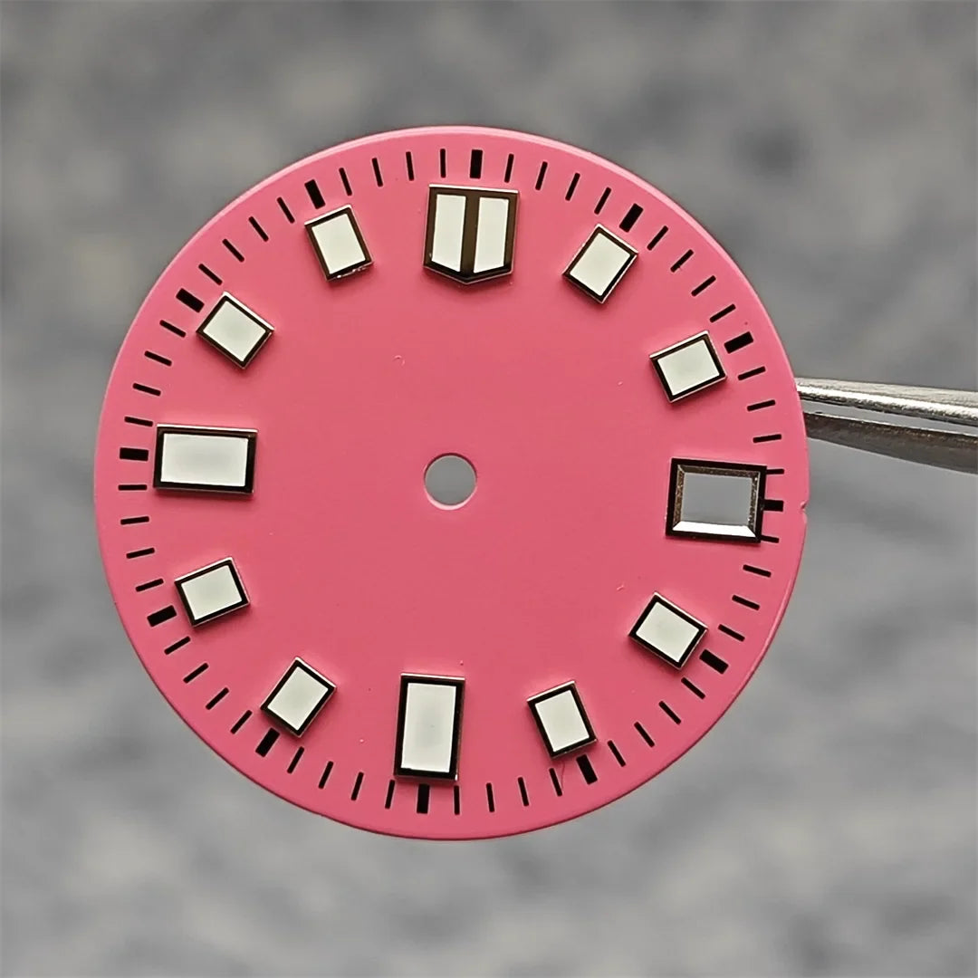 Modification 28.5mm Watch Dial Green Luminous Trend Watch Faces with Single Date Watch Accessory Suitable for NH35 Movement