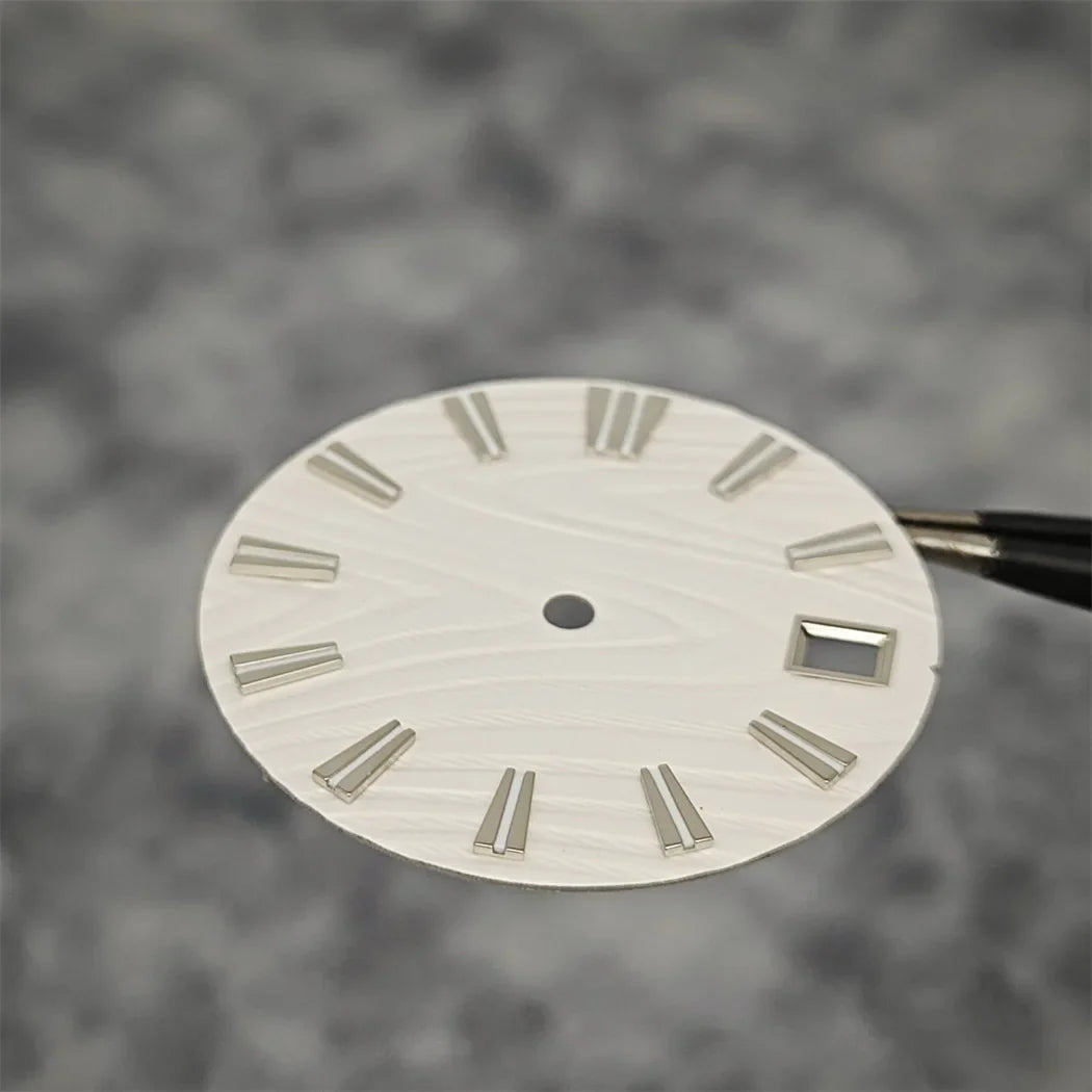 28.5mm Green Luminous Watch Dial Wood Texture Watch Faces Replace Accessories for SKX007 NH35/NH36/4R/7S Movement Watch Parts