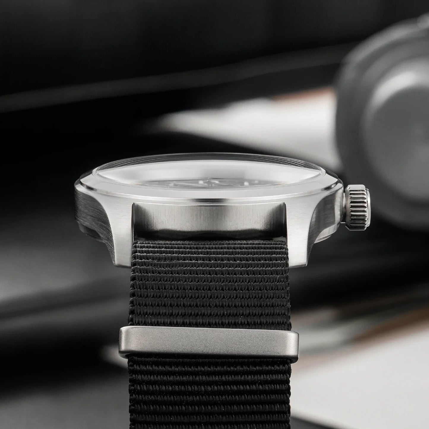 Militado ML08 Military Watch VH31 Quartz Movement Double Sapphire C3 BGW9 Luminous 10Bar Explorer