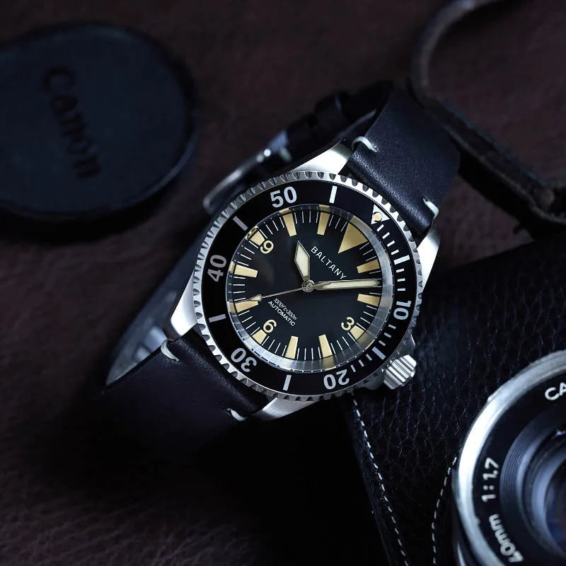 Baltany 42mm Diving Watch Man S3026 NH38 Automatic Watch SapphireCrystal Waterproof StainlessSteel Retro Mechanical Wristwatches