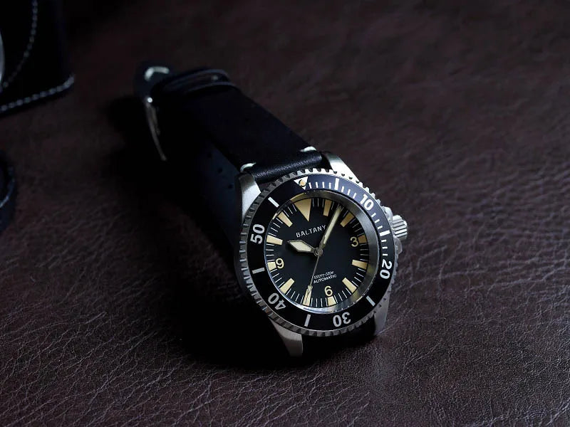 Baltany 42mm Diving Watch Man S3026 NH38 Automatic Watch SapphireCrystal Waterproof StainlessSteel Retro Mechanical Wristwatches