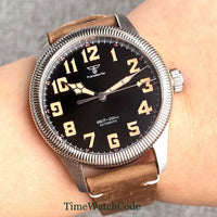 beige hands Tandorio