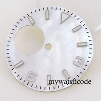 white dial D