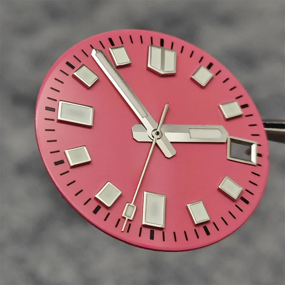 Modification 28.5mm Watch Dial Green Luminous Trend Watch Faces with Single Date Watch Accessory Suitable for NH35 Movement