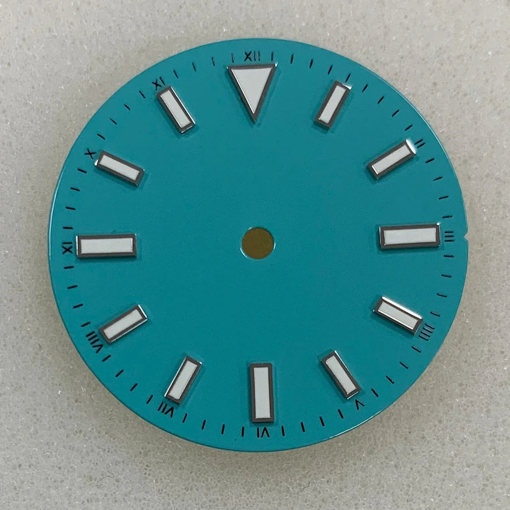 Enameled 28.5mm Watch Dial with Green Luminous Coloured Watch Faces for NH35/ ETA2836/ Japan 8215/ Mingzhu 2813 Movements