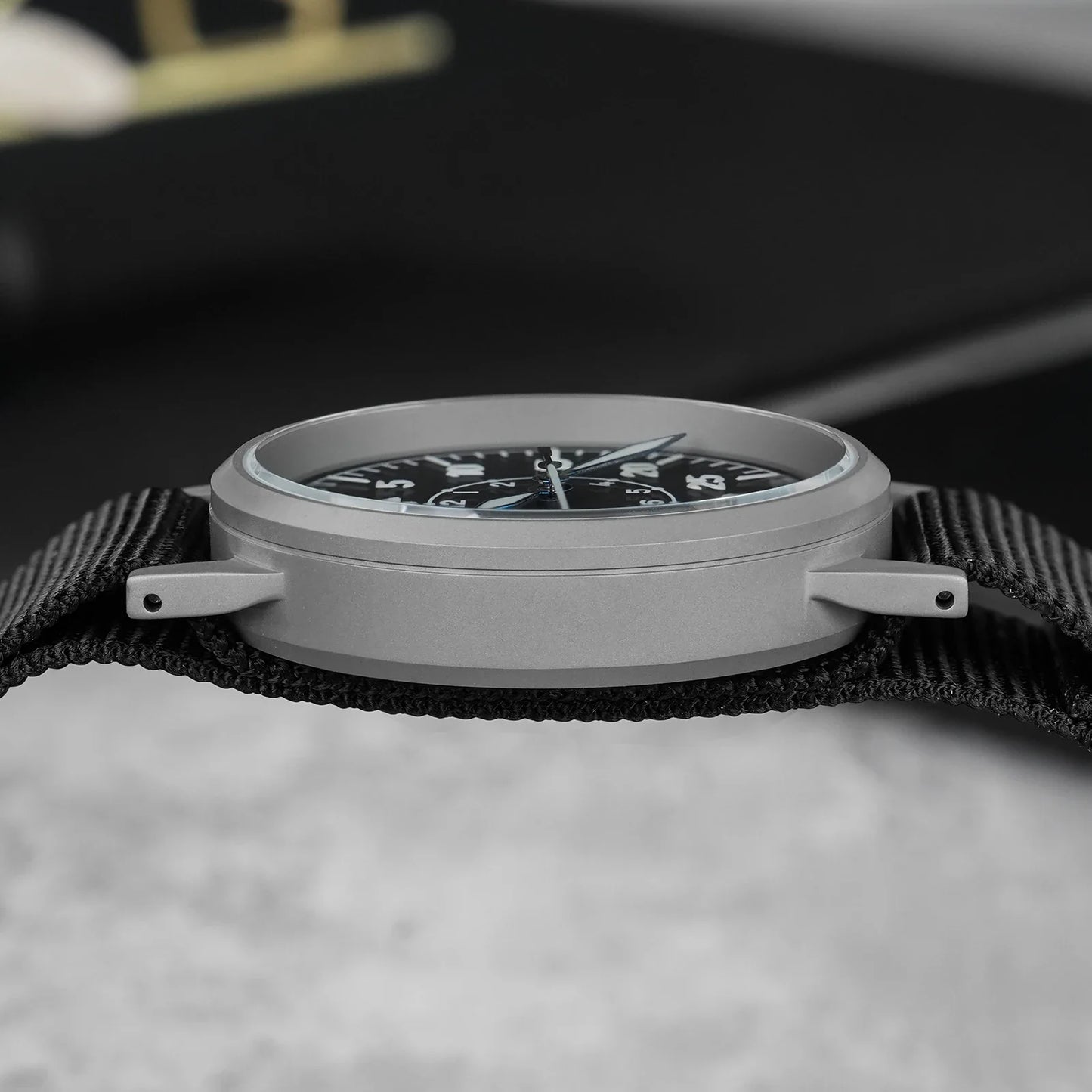 Militado ML10 Quartz pilot Watch VH31 Sweeping Second Sapphire BGW9 Luminous 10Bar 37mm