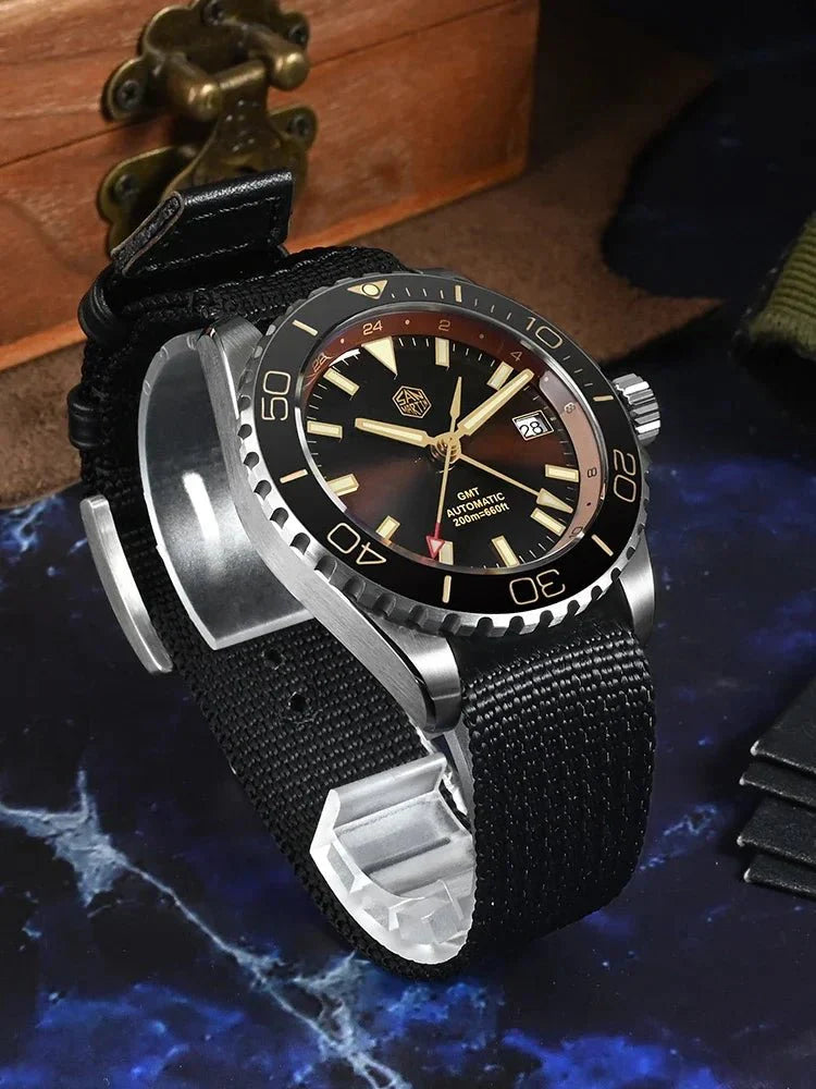 San Martin GMT Dive Watch SN0136 39mm NH34 Automatic Sunburst Enamel Dial AR Sapphire C3 Green Luminous - Tandorio Watches